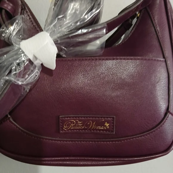 Pioneer NWT Womens Purple Handbag With 2 Straps. - Picture 3 of 10
